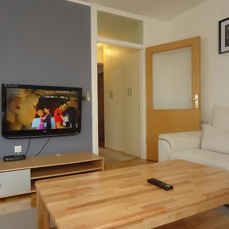 Apartment Apartman Kula *